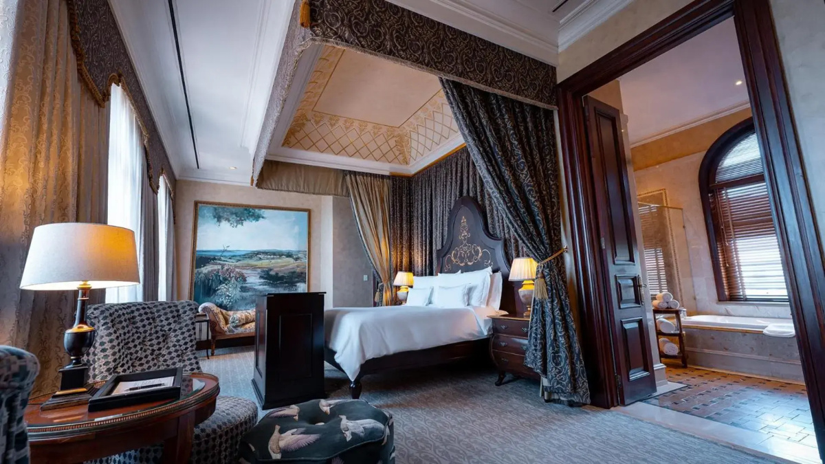 Palazzo Hotel