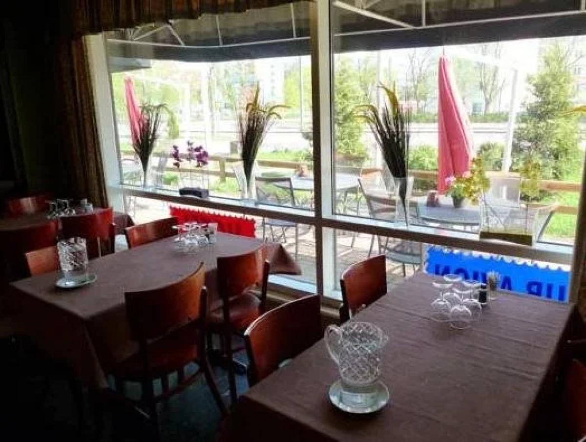 Hotel Avion