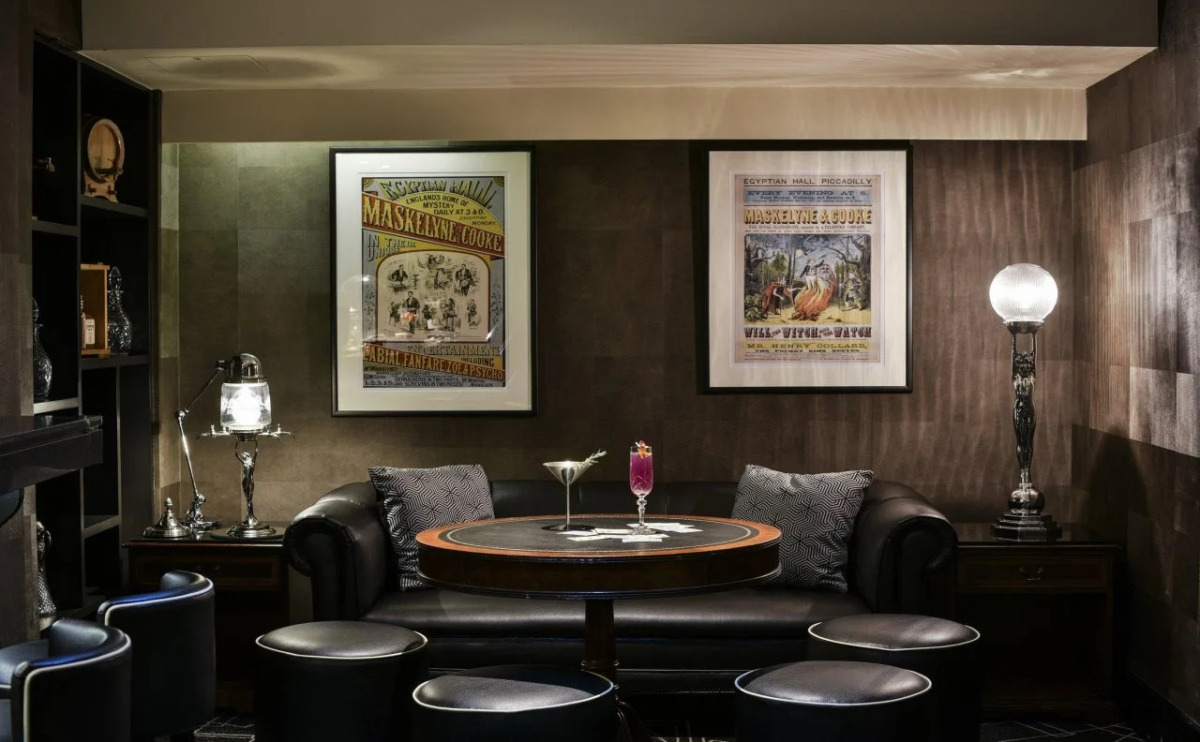 Отель The Dilly