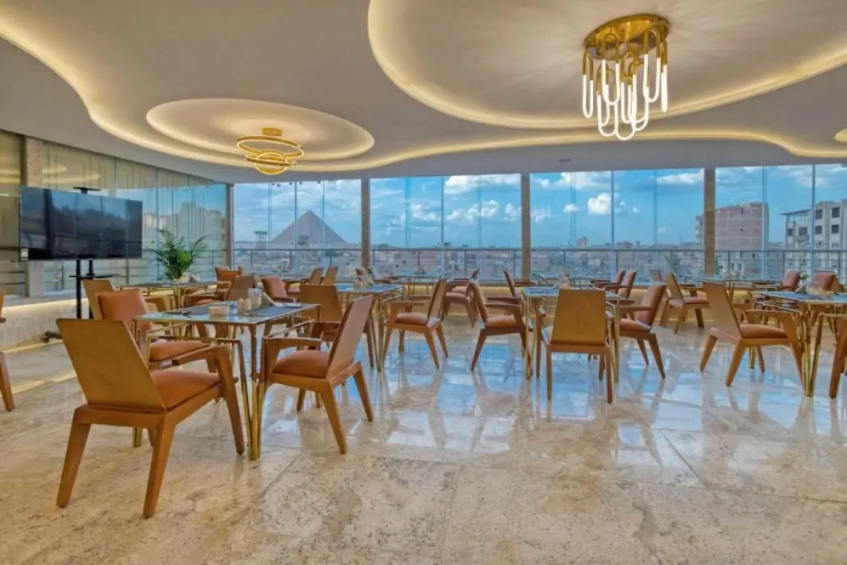 Pyramids Plateau Inn