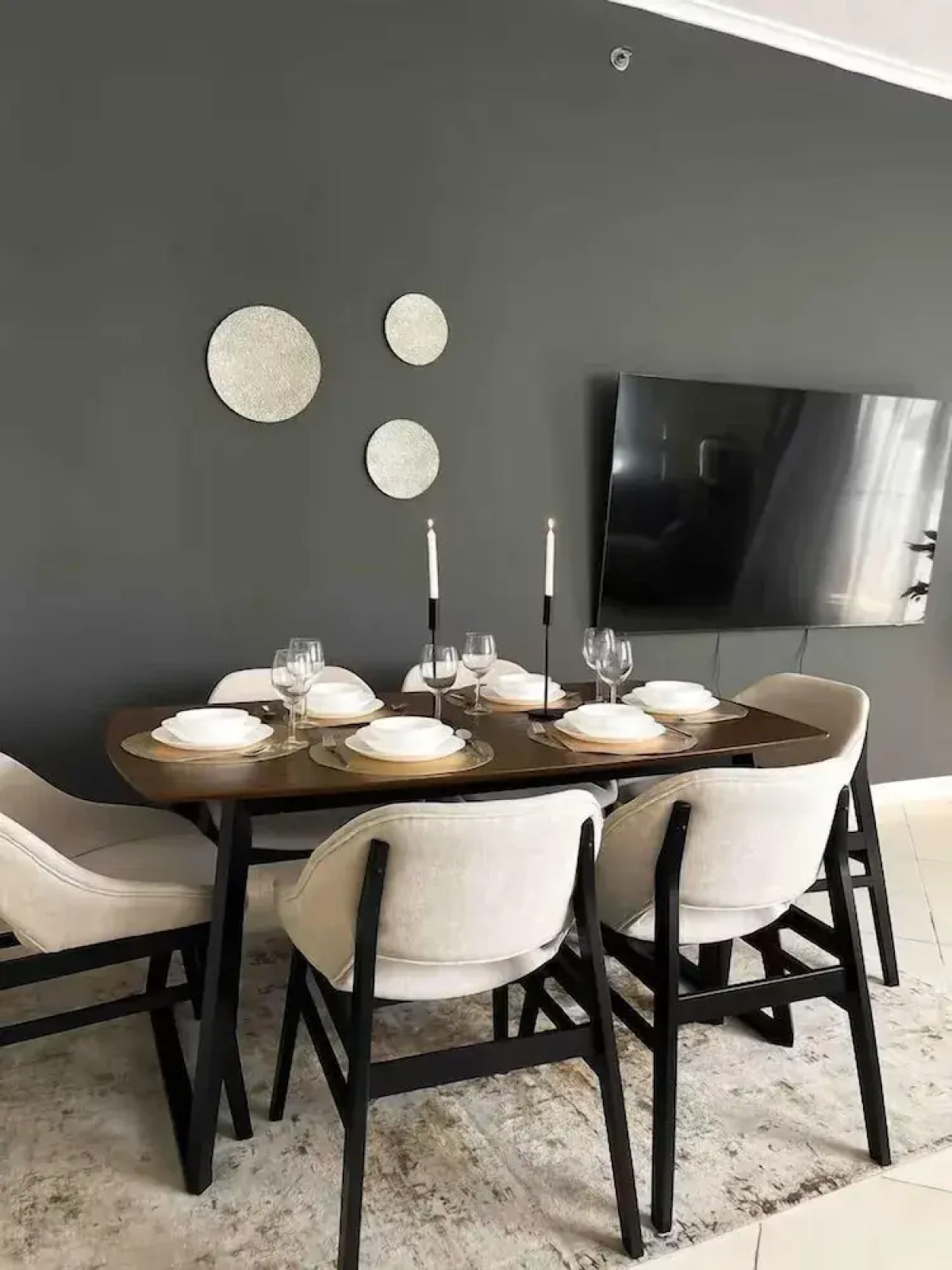 Modern Skyline Sea View 2BR Apartment