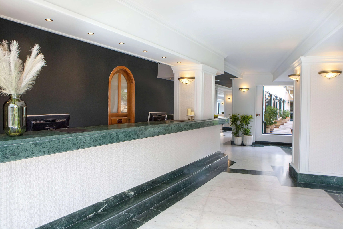 Отель Ramada by Wyndham, Athens Club Attica Riviera