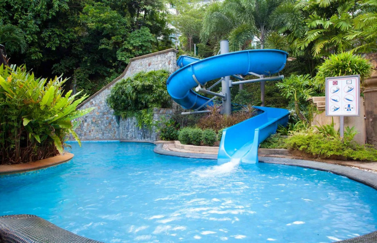 Diamond Cliff Resort & Spa, Patong Beach