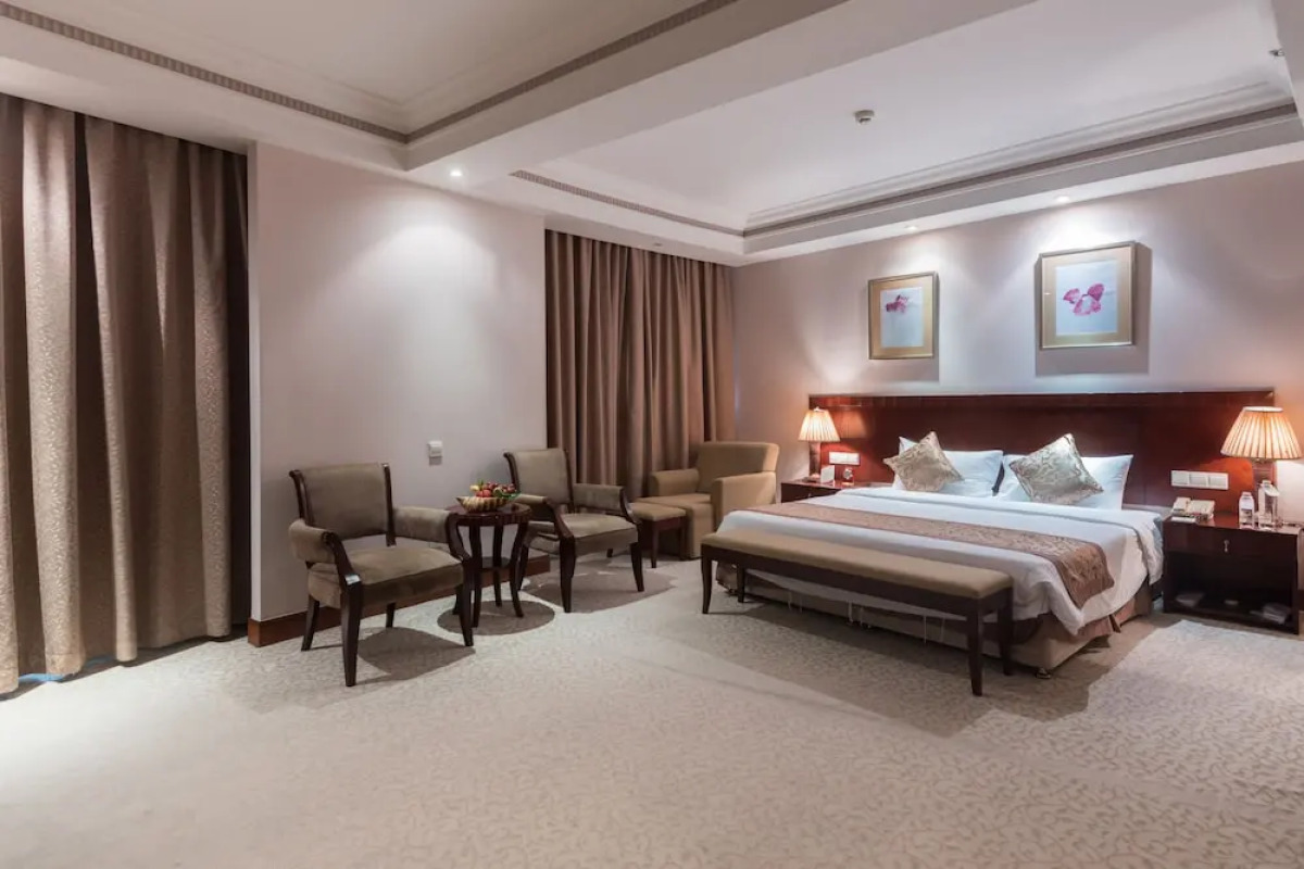 Отель Sanya Baohong