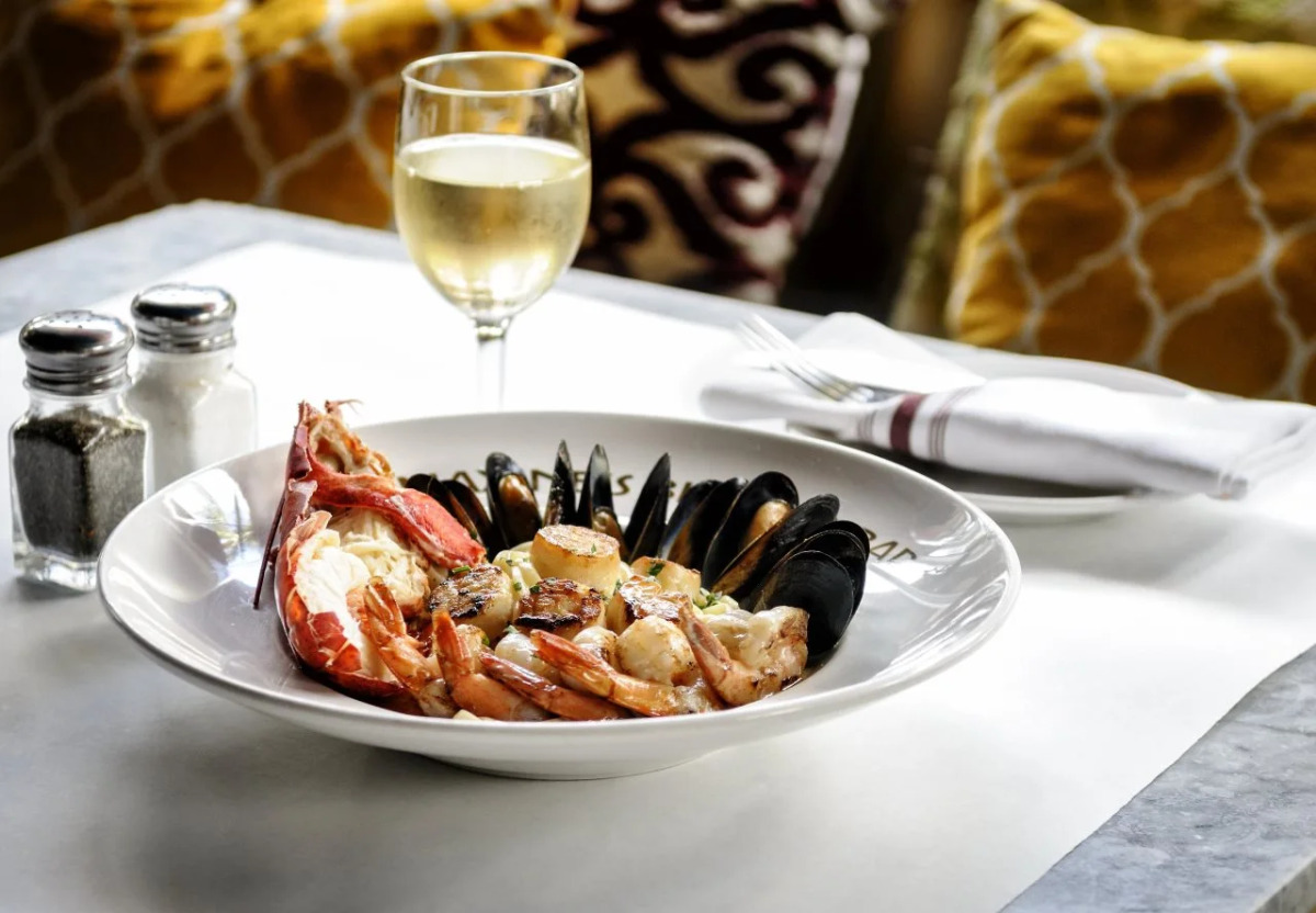 Catalina Hotel & Beach Club