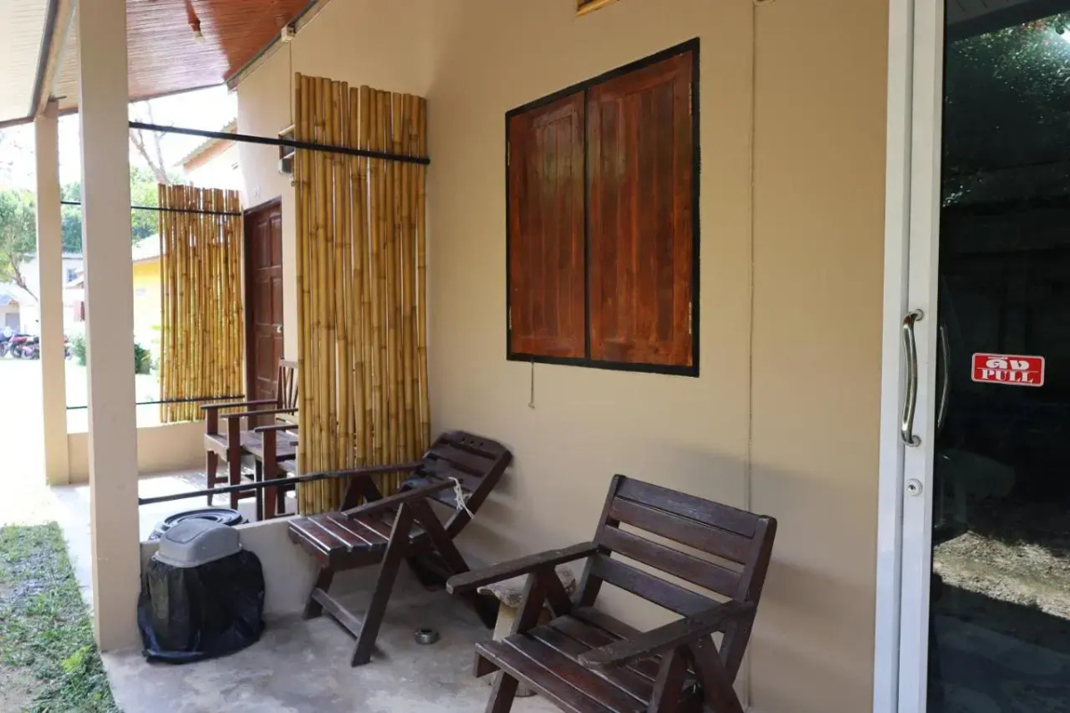 Bamboo Hut Bungalow - Adults Only