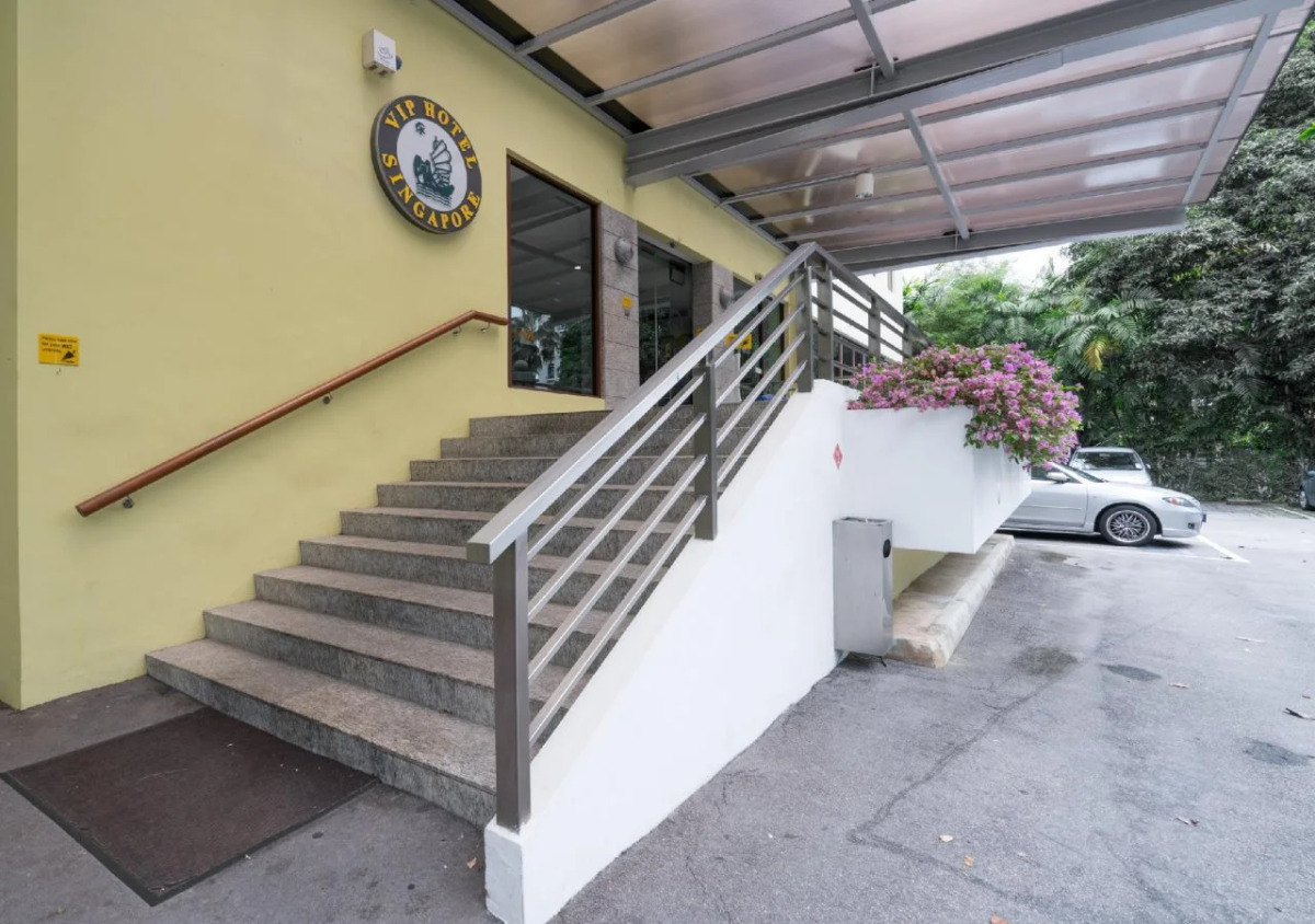 VIP Hotel (SG Clean Certified)
