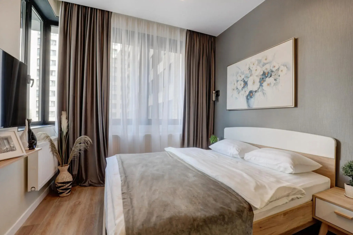 Knokey на улице Ивана Франко