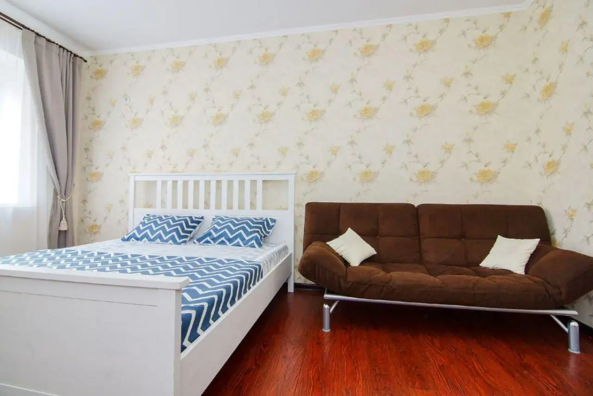 Family Apartments (Фэмили Апартментс) на улице Восточно-Кругликовская 18