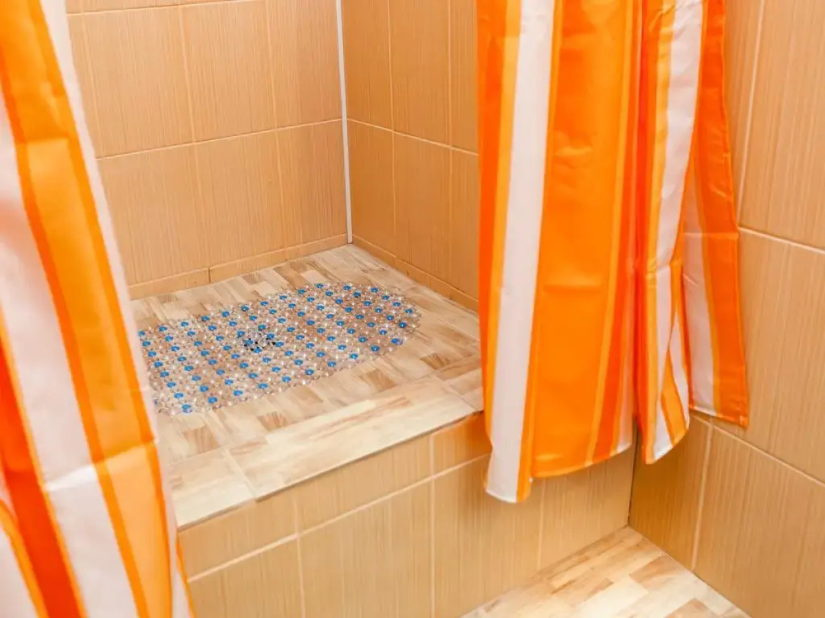 Бауманская (на ул. Бакунинская)