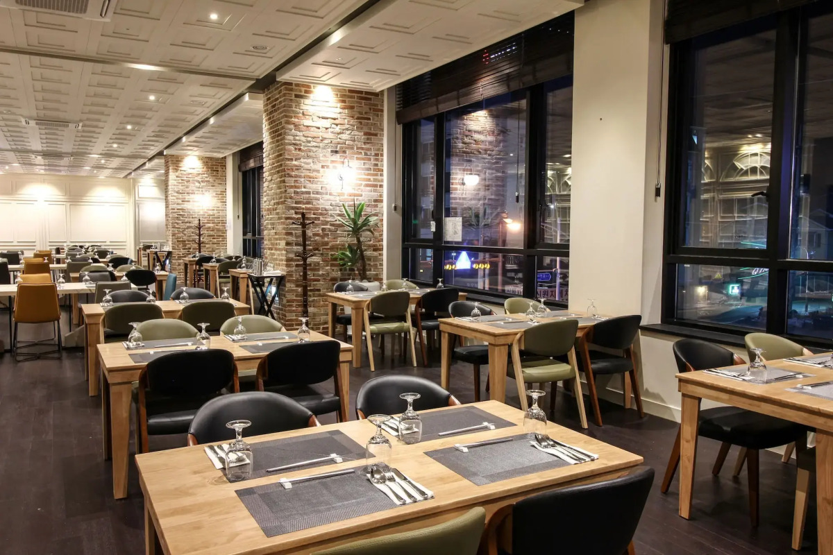 Golden Tulip Ever Yongin Hotel