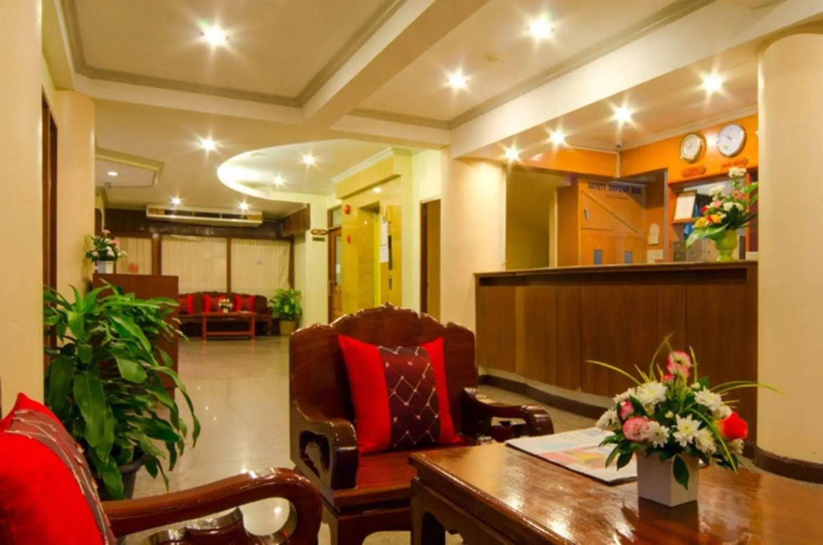 Отель Eastiny Inn