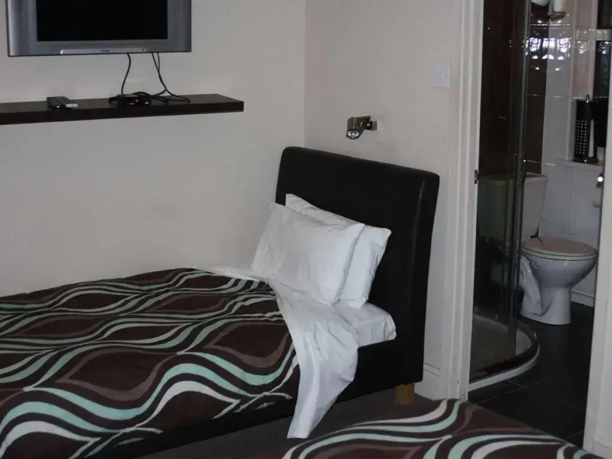 The Old Black Horse - Inn