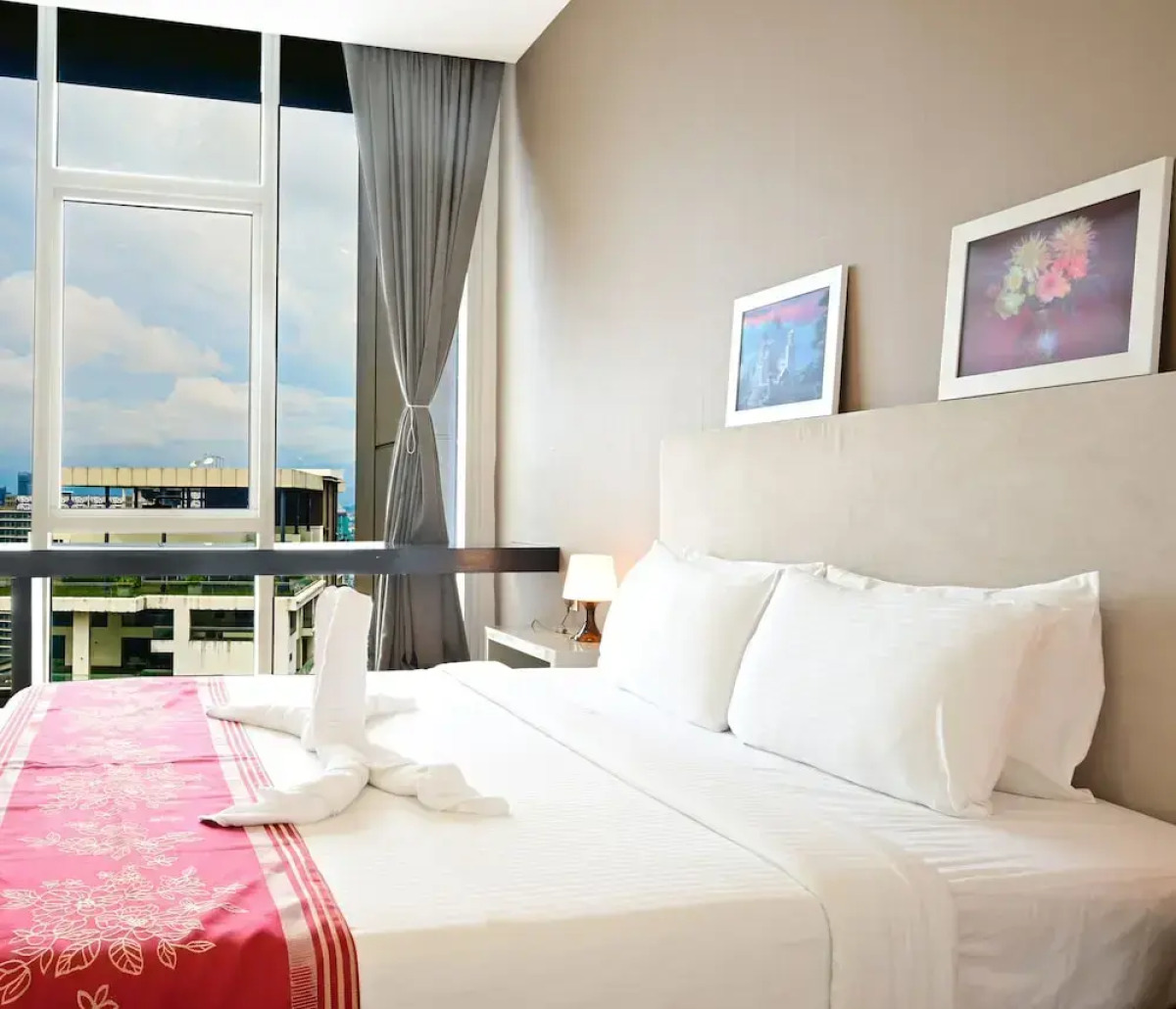 Platinum KLCC Kuala Lumpur by SabaSuites 