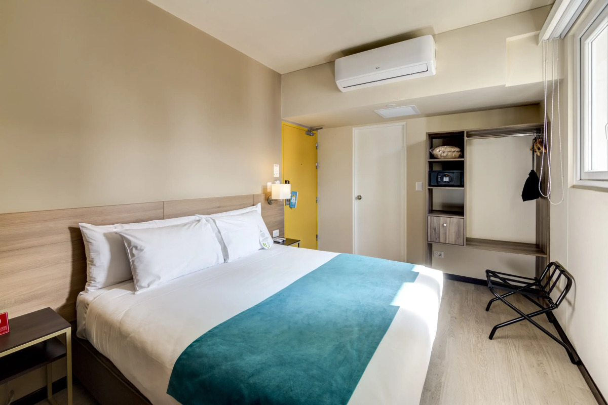 Arawi Miraflores Express