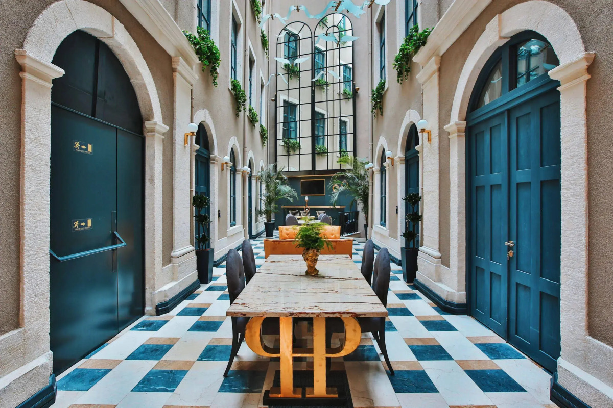 Ferman Port Hotel - Special Class