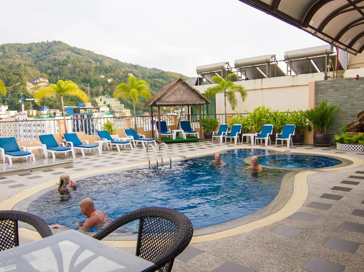 Patong Hemingway's Hotel