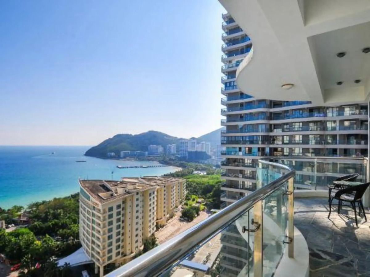 Sanya Hai Hua Apartment