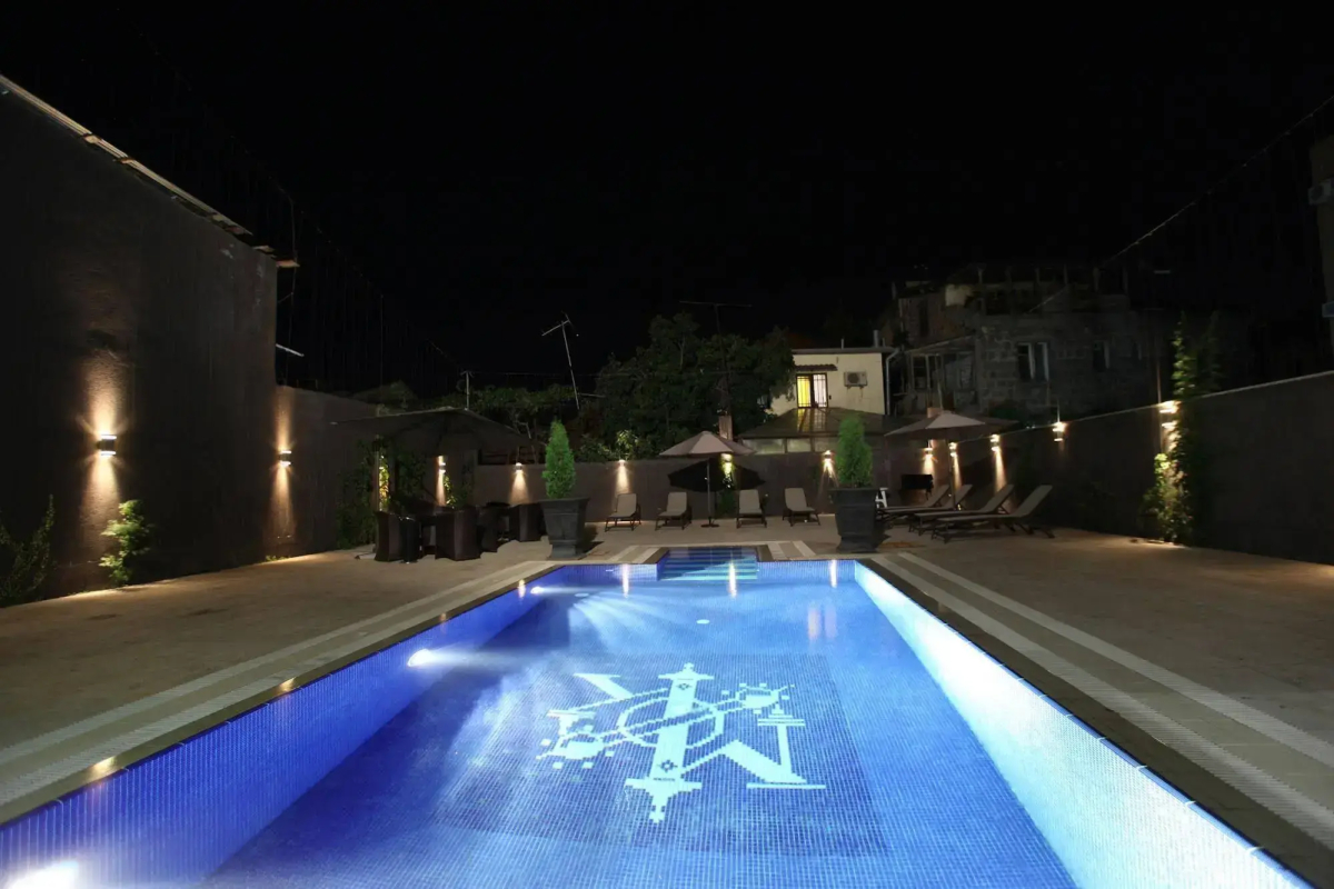 Dave Hotel Yerevan