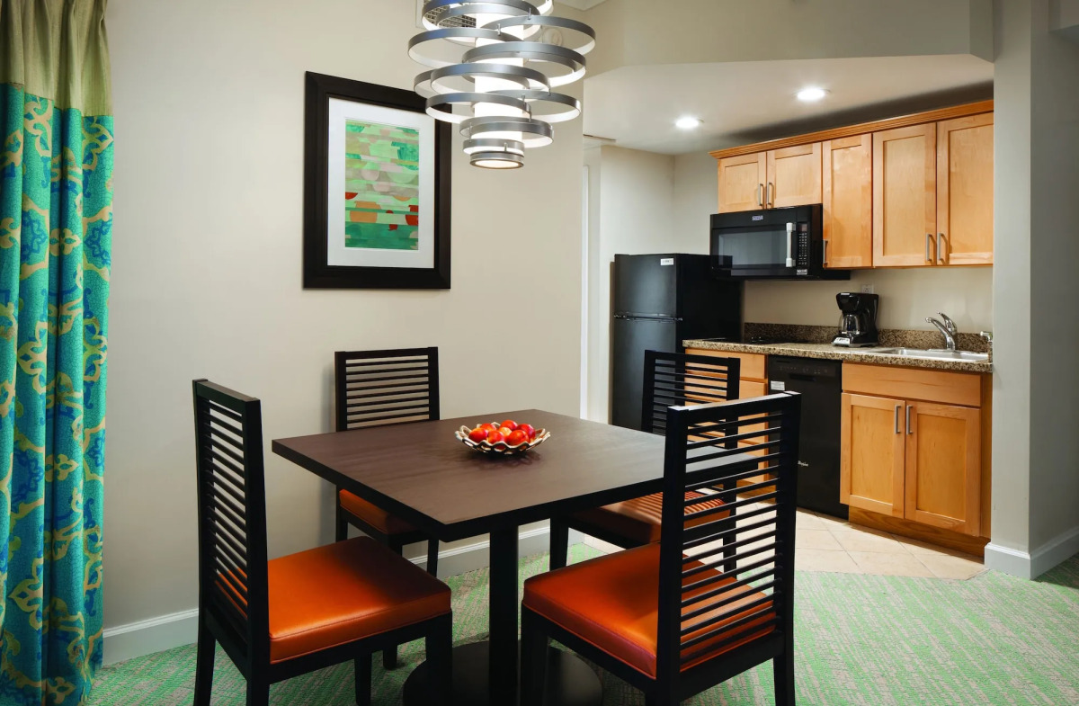 Harborside Resort & Vacation Rentals at Atlantis