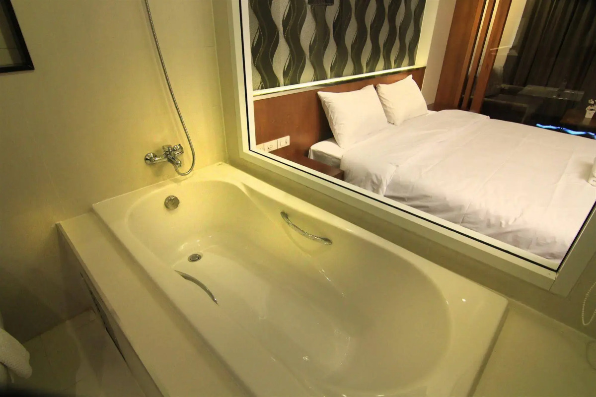 Inn residence serviced suites