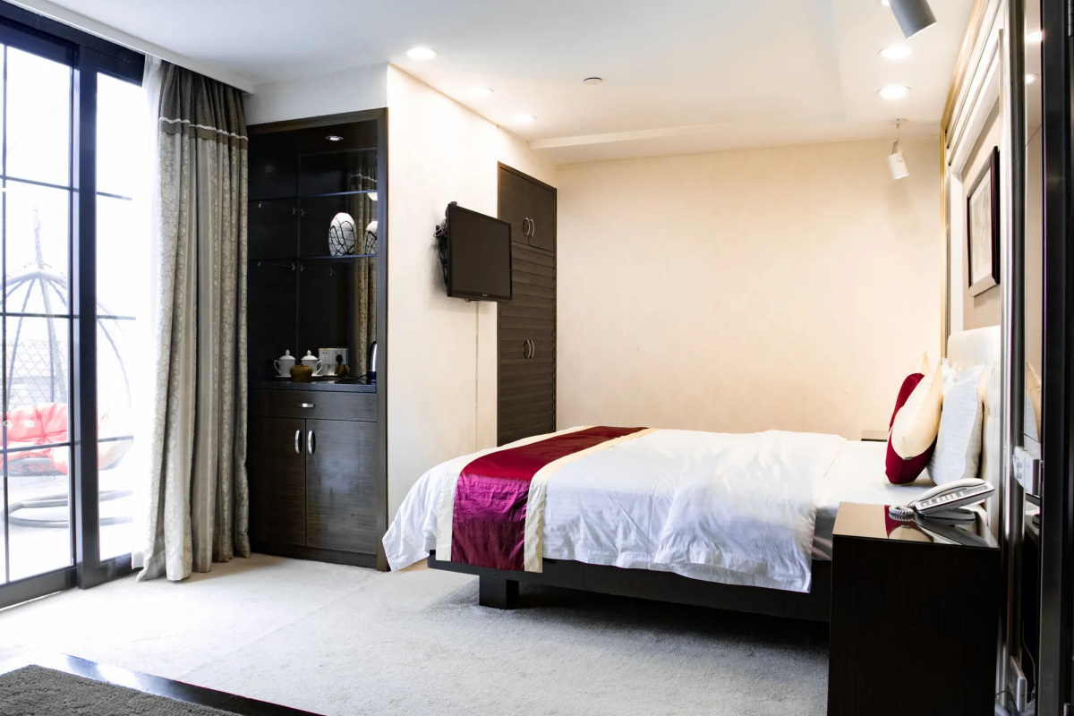New World Hotel