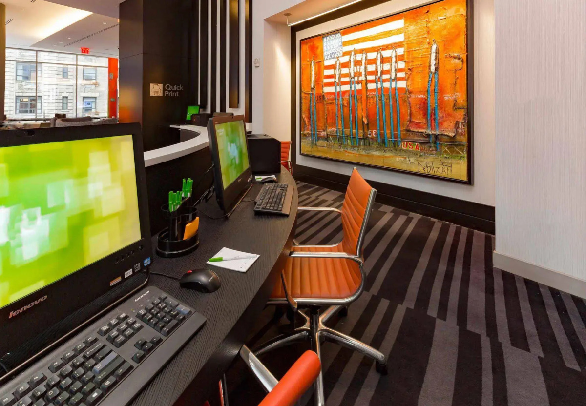 Courtyard by Marriott New York Manhattan / Central Park