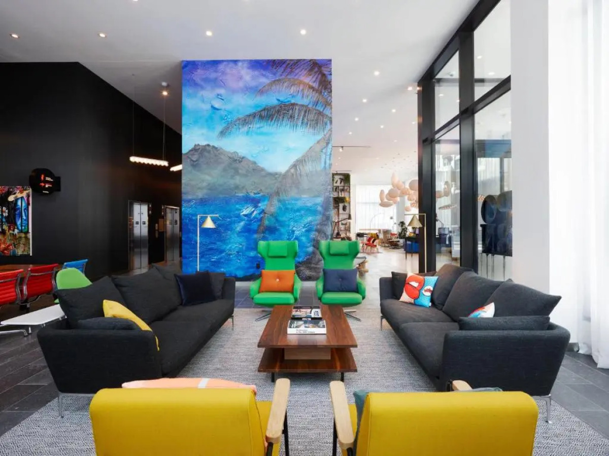 citizenM Los Angeles Downtown