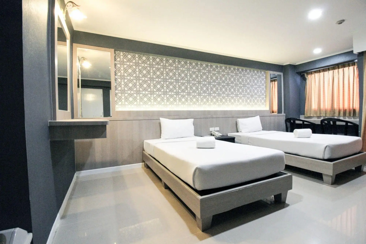 Convenient Park Bangkok Hotel