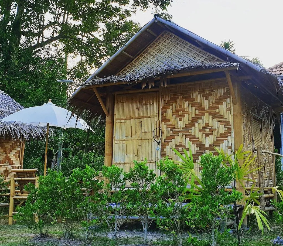 Samui Caravans Hill Camp