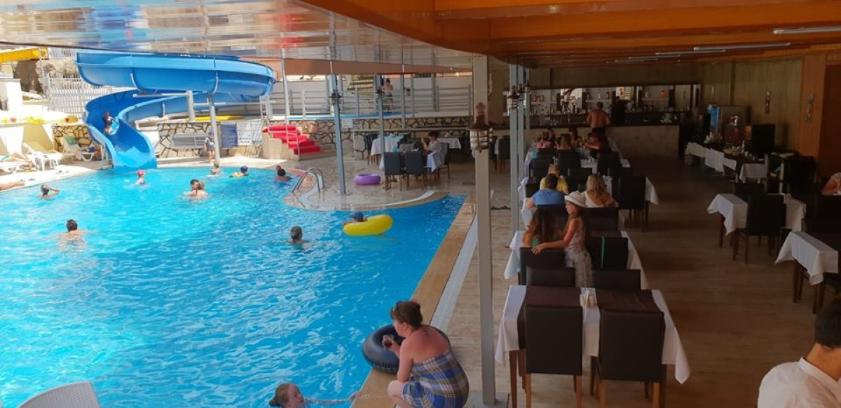 Klas More Beach Hotel