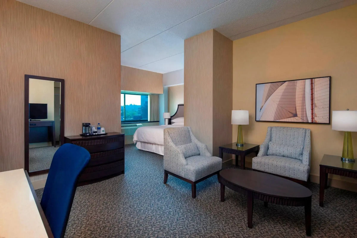 Sheraton Lincoln Harbor Hotel