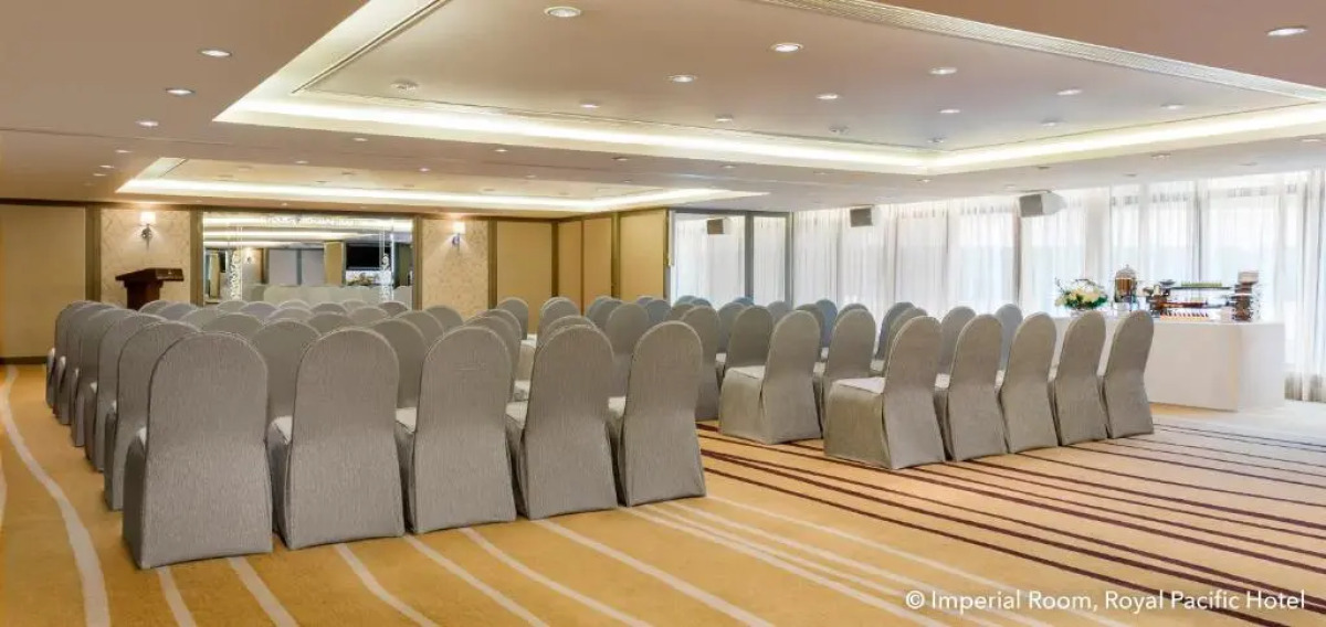 The Royal Pacific Hotel & Towers