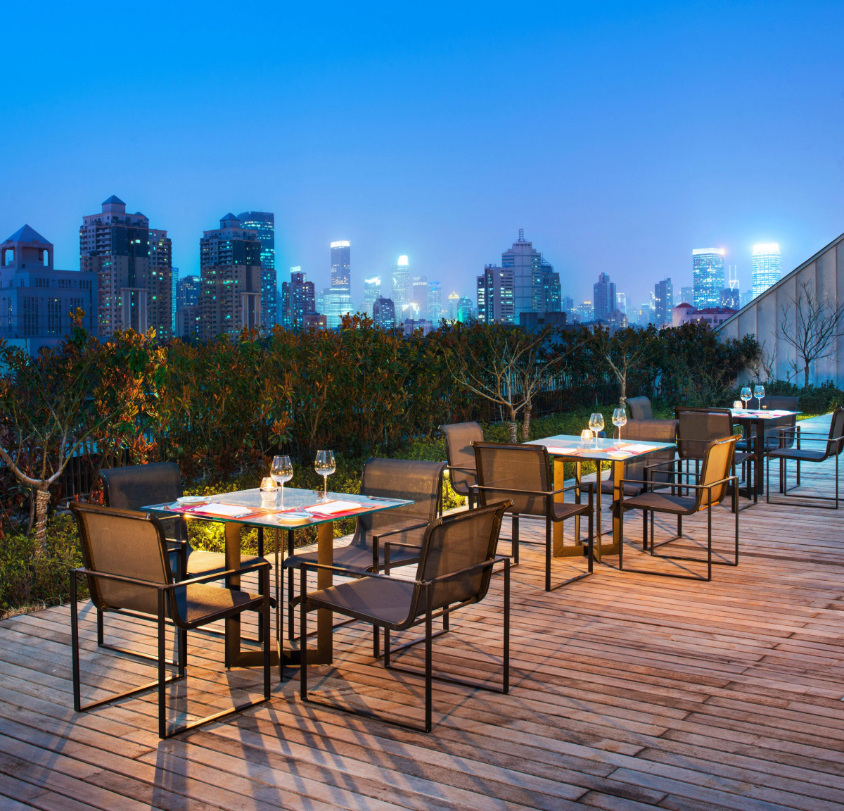 HUALUXE Shanghai Twelve at Hengshan by IHG