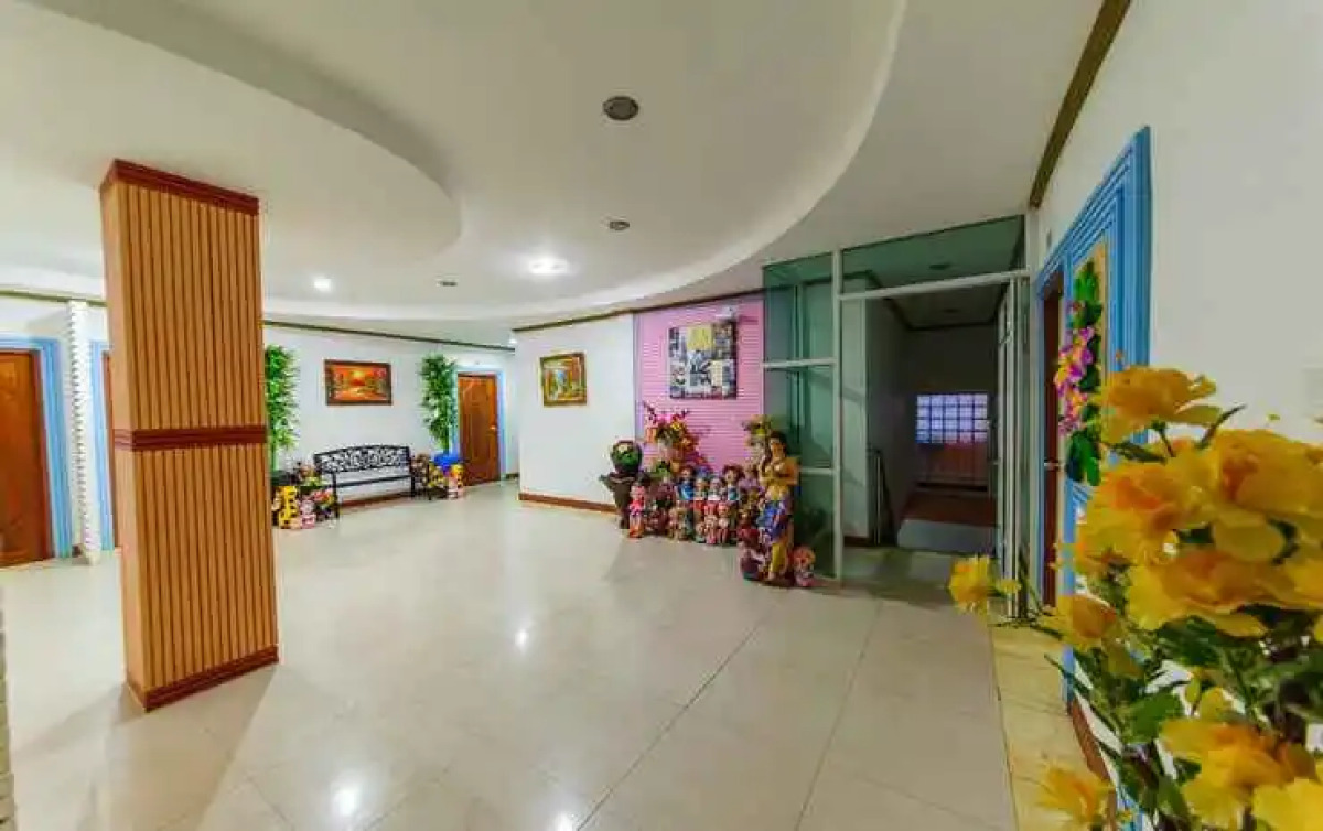 Baan Tonpai Koh Larn