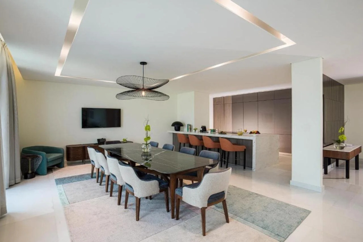 Th8 Palm Dubai Beach Resort, Vignette Collection, by IHG