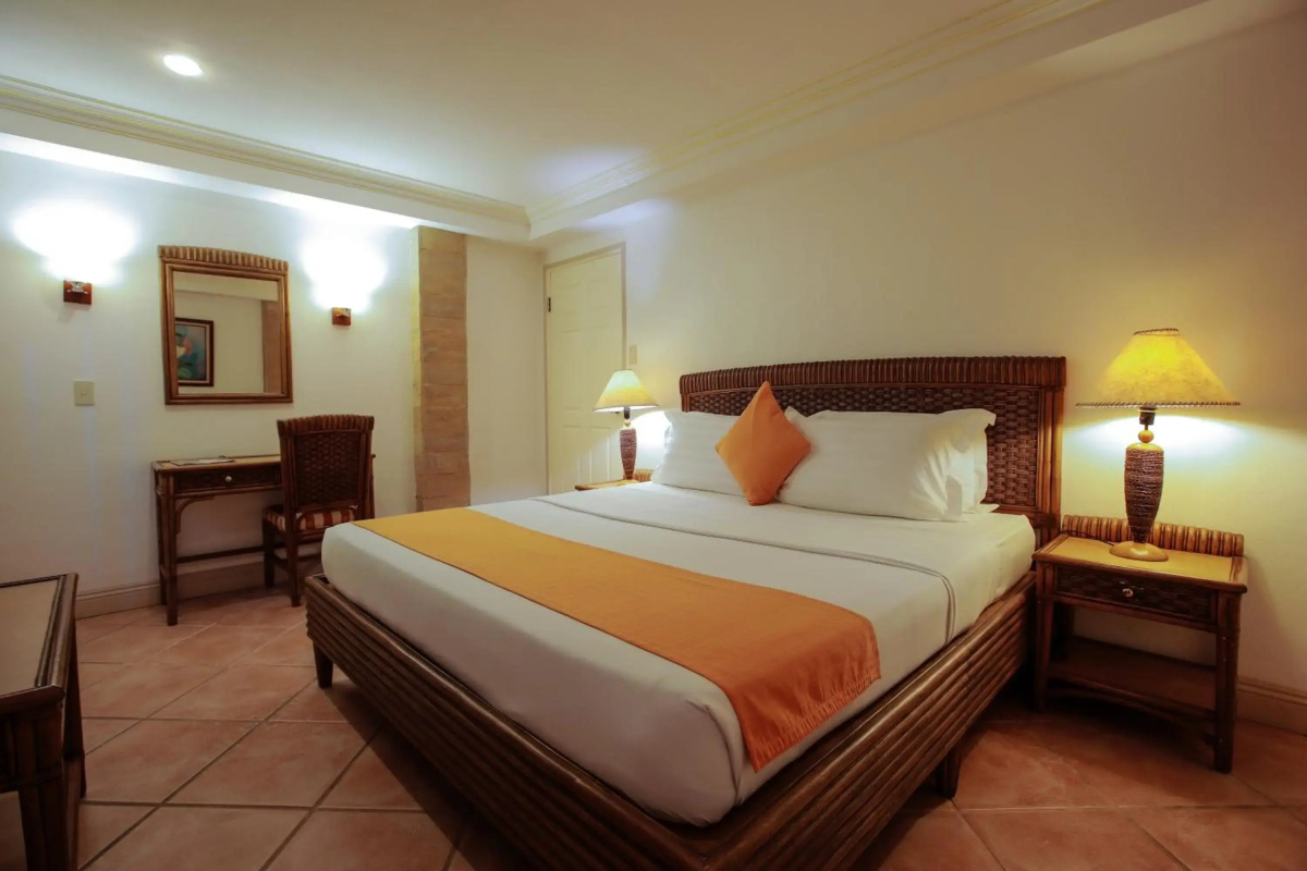 Paradise Garden Hotel and Convention Boracay Powered by ASTON