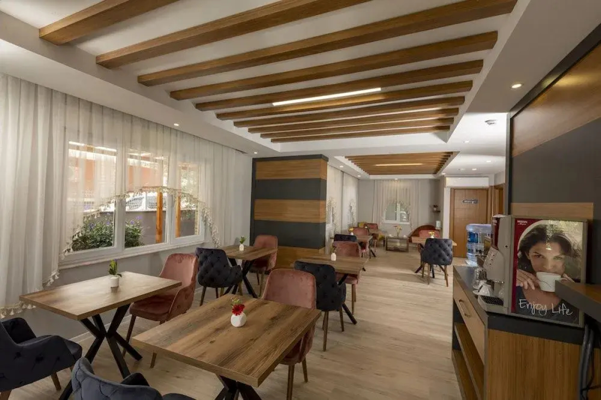 Toprak Hotel