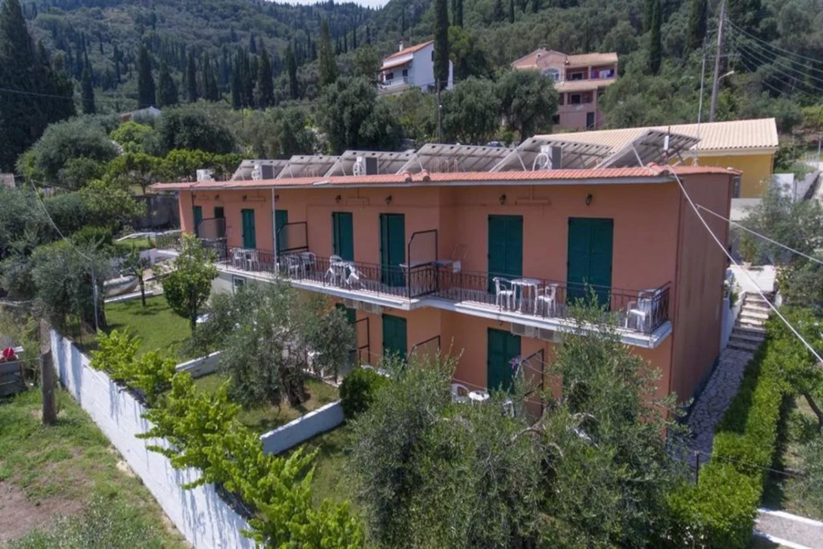 Passas Mare Apartments & Studios