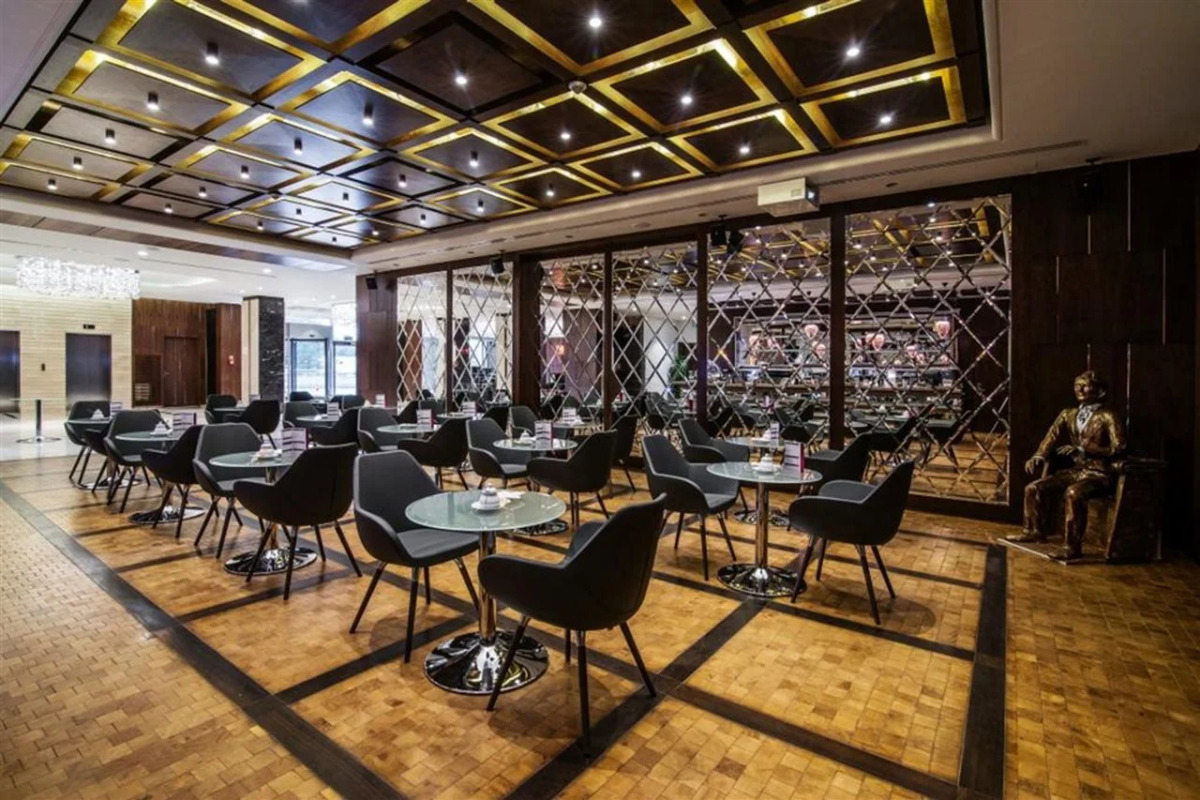 Airport Hotel Okecie