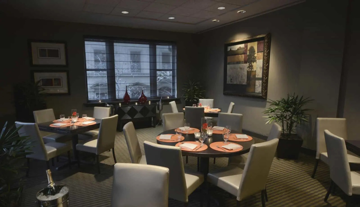 Magnolia Hotel Dallas Downtown