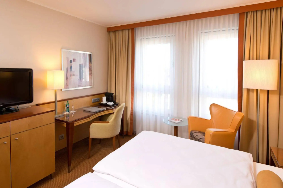 Отель The Q - Quadro City Hotel