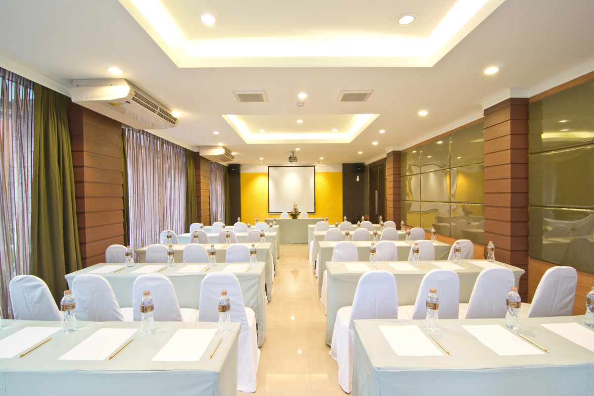 Отель Golden Sea Pattaya Hotel