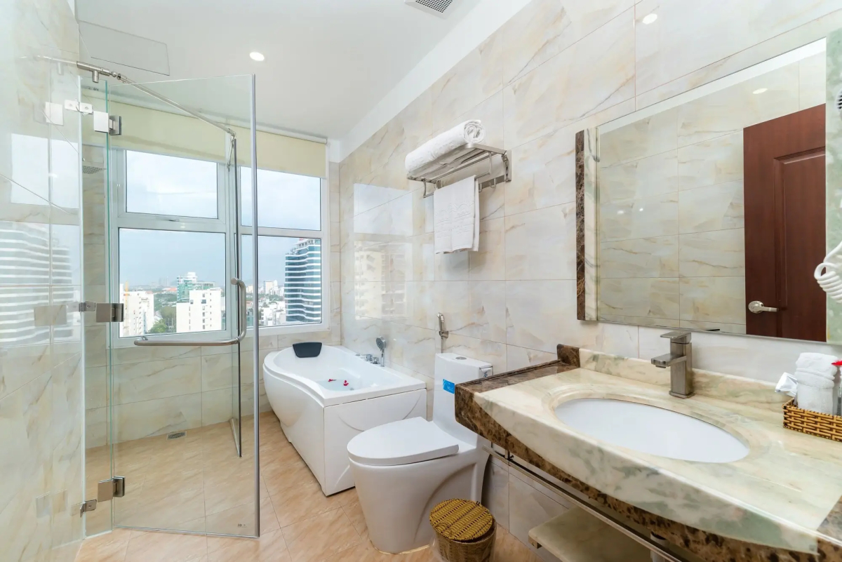 Nhat Minh Hotel and Apartment