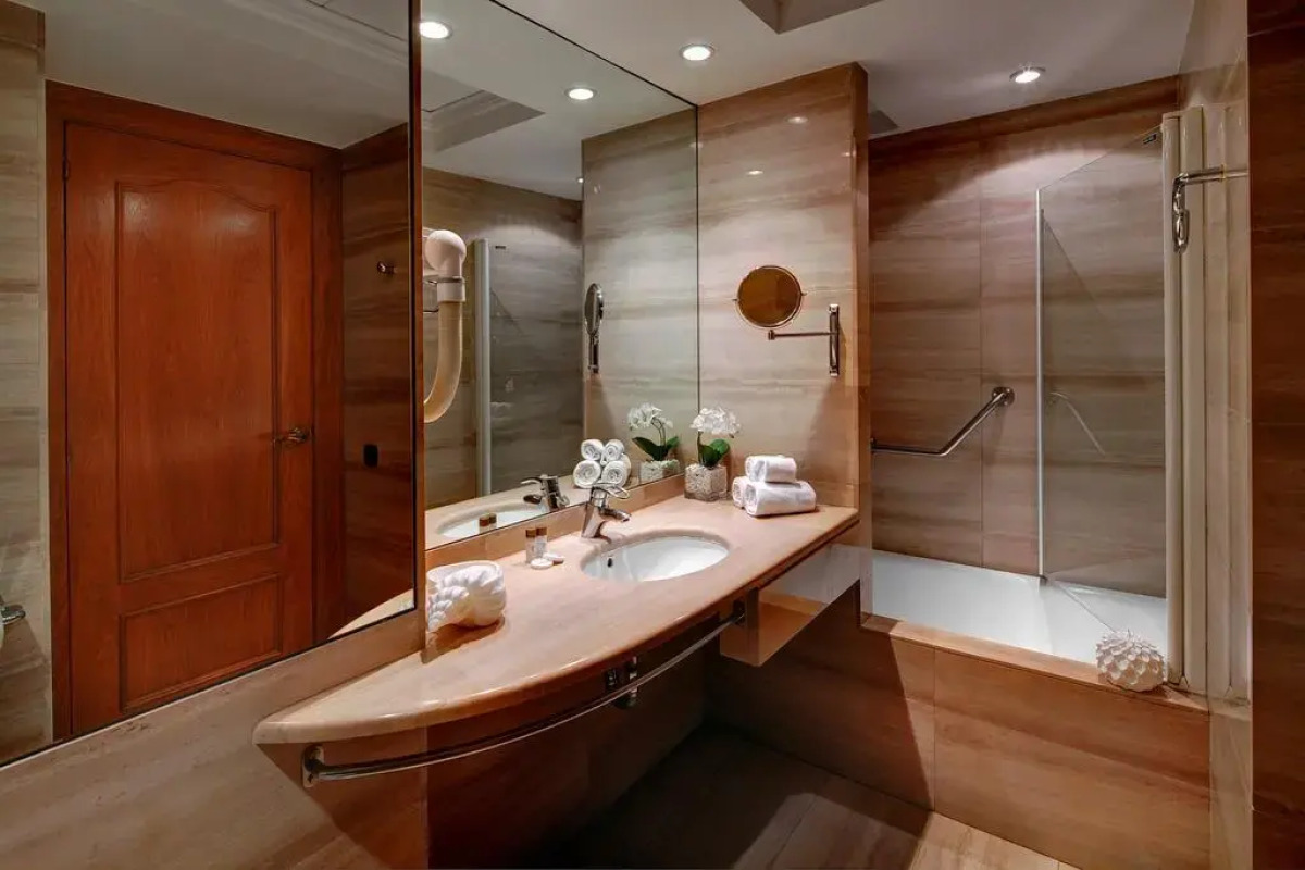 Aparthotel Hispanos 7 Suiza