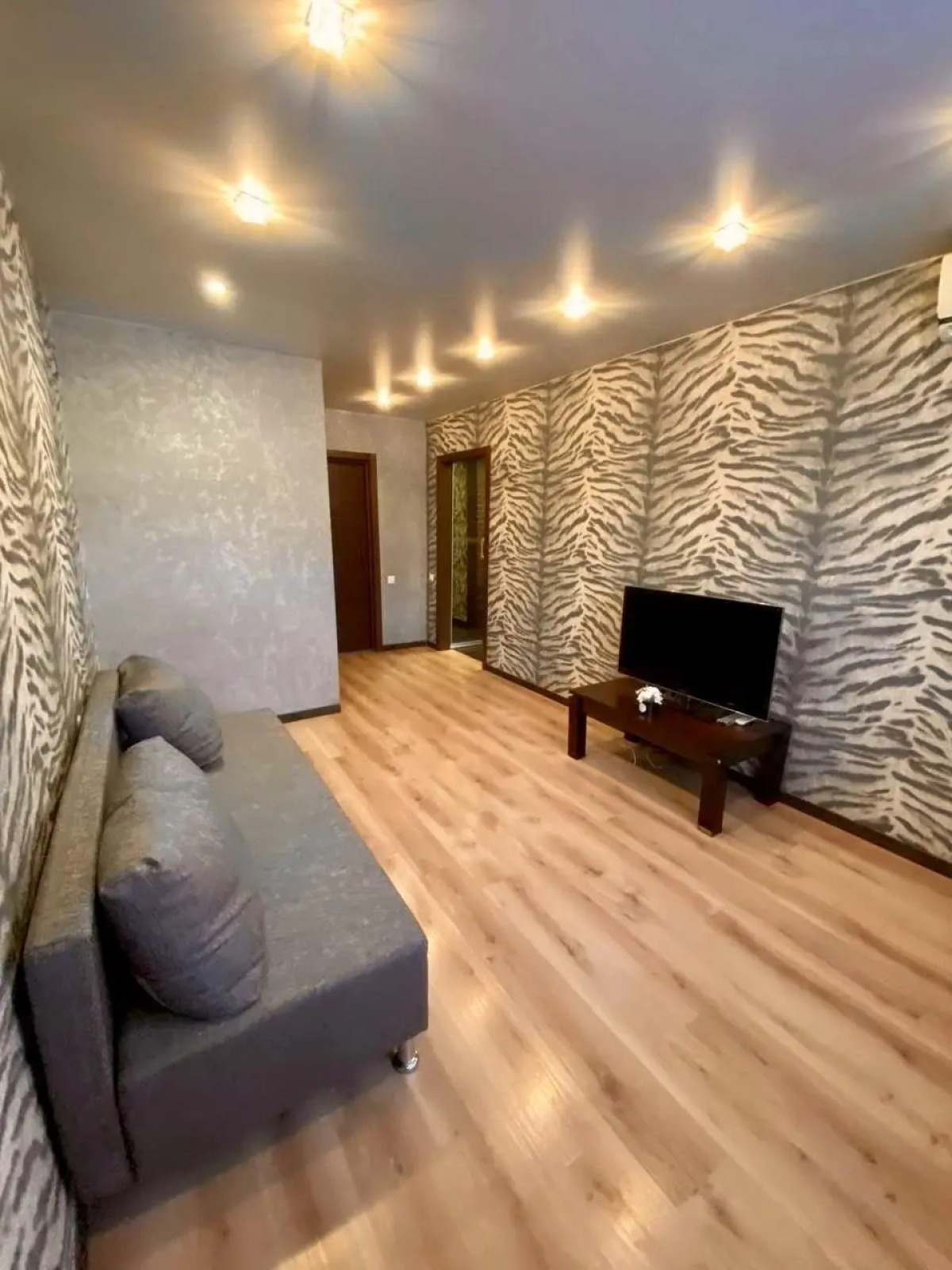 Хоум Отель на ул. Кирова, 76