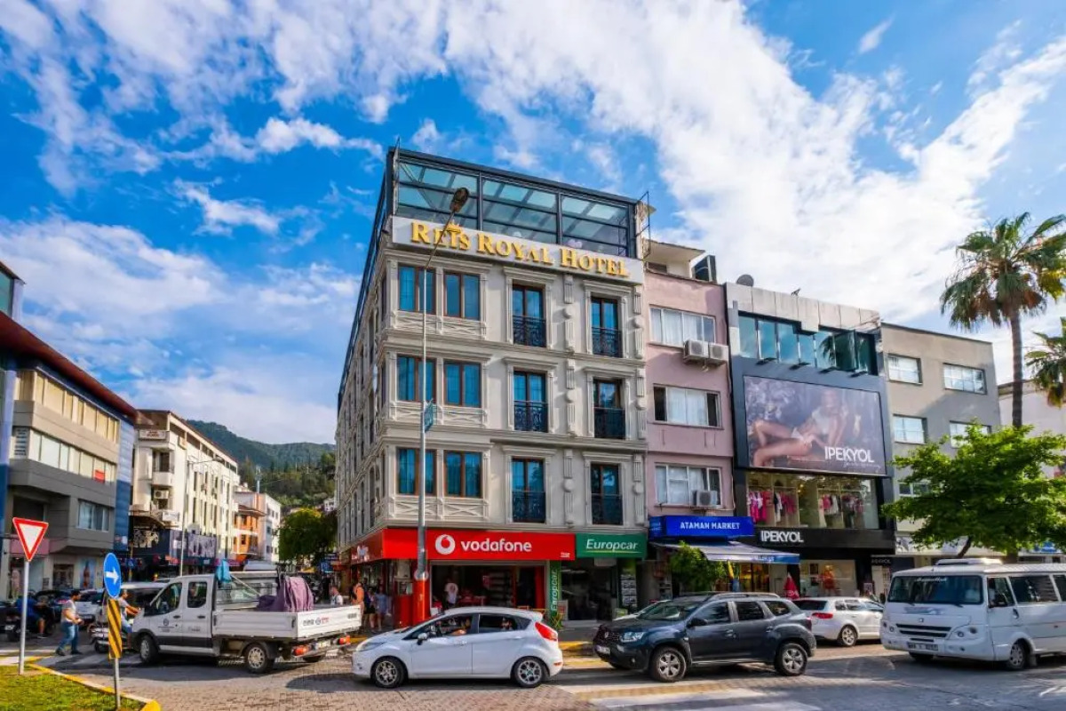 Reis Royal Hotel