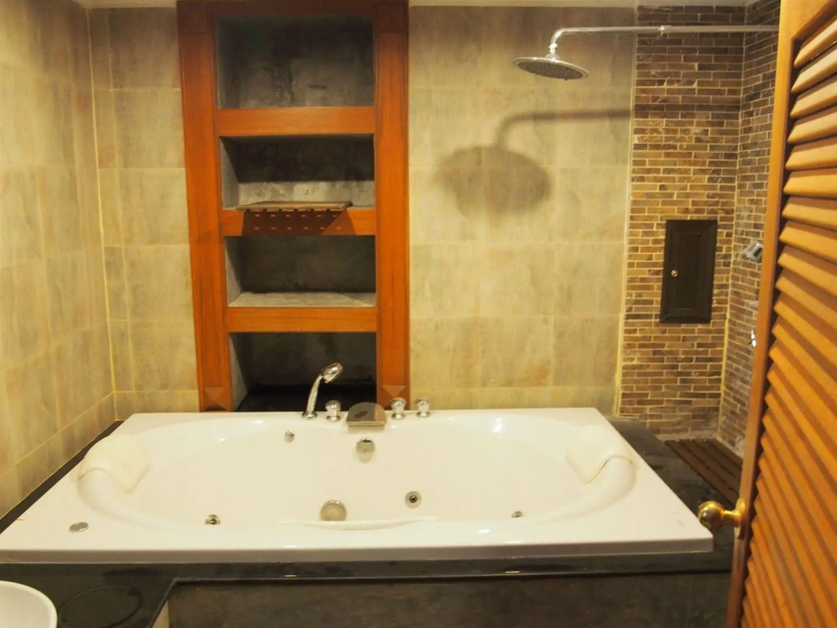 Renoir boutique hotel