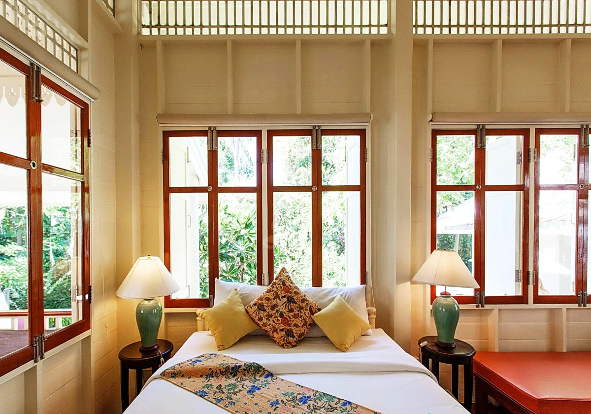 Baan Bayan Beachfront Hotel