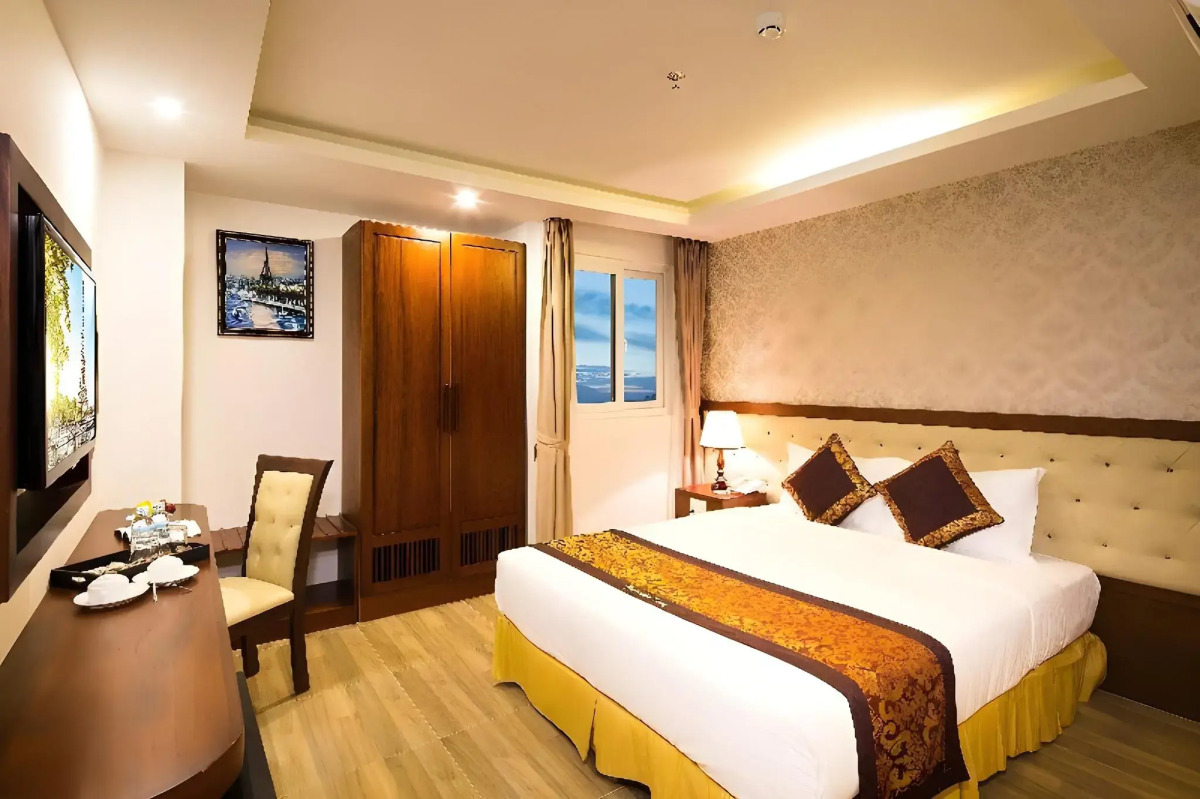 Paris Nha Trang Hotel & Apartment